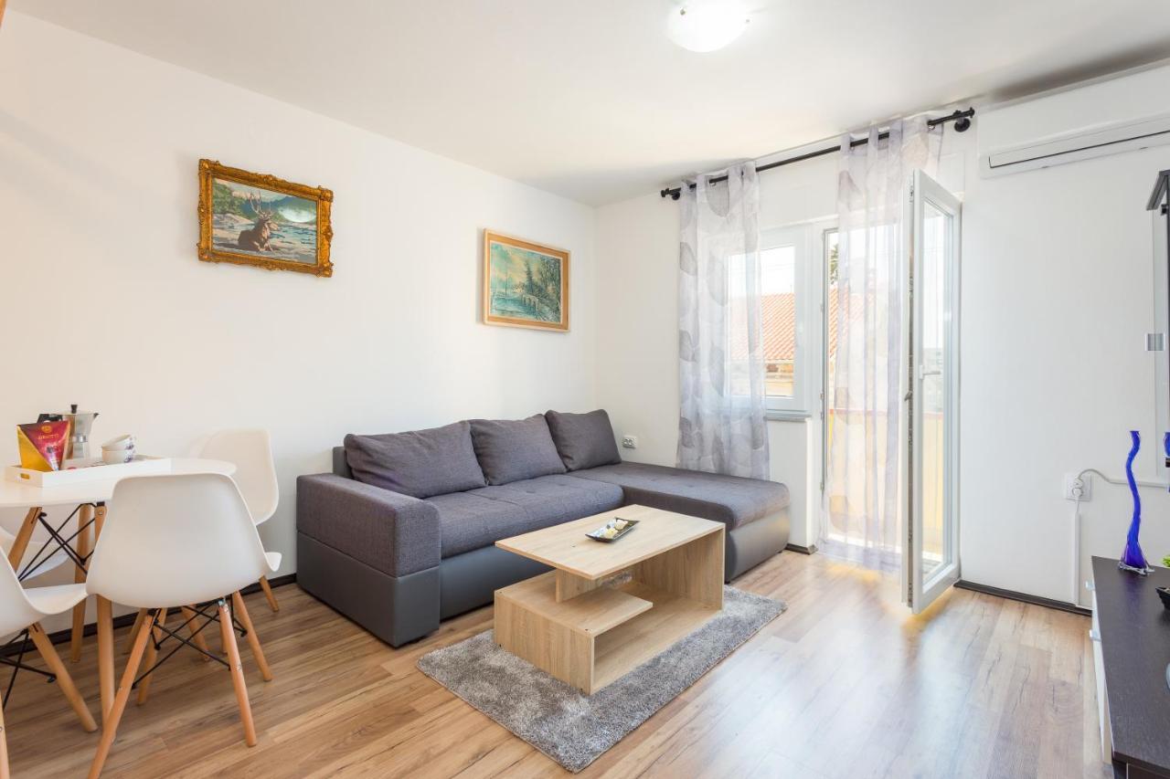 Sunny Apartment Ili Near Amfiteatar Pula Extérieur photo