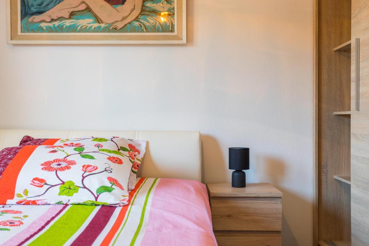 Sunny Apartment Ili Near Amfiteatar Pula Extérieur photo