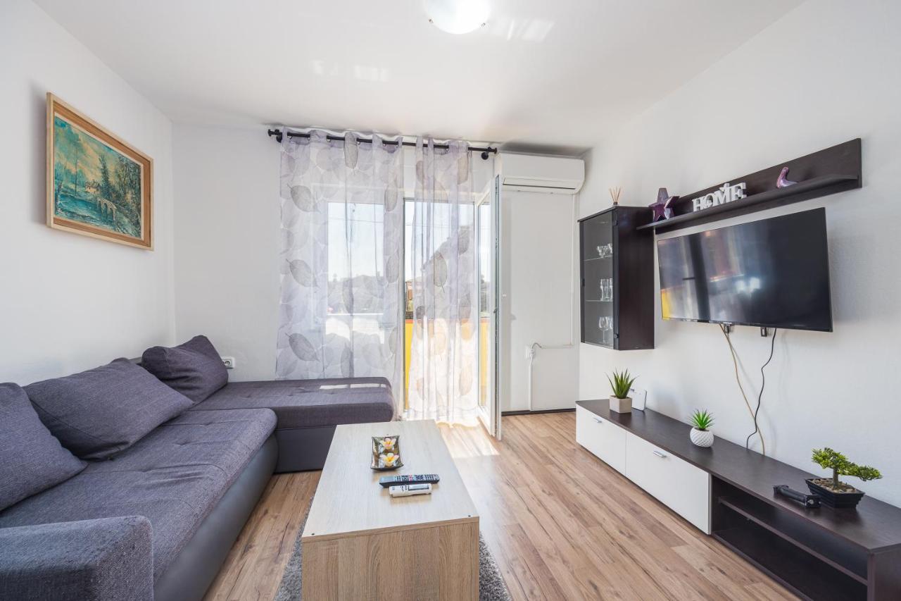 Sunny Apartment Ili Near Amfiteatar Pula Extérieur photo